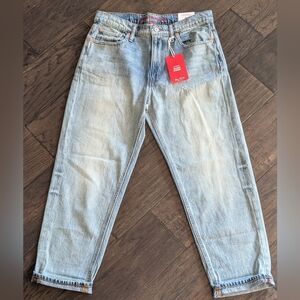 NWT!! Lucky Brand Woman's Light Wash Mid Rise Relaxed Jeans